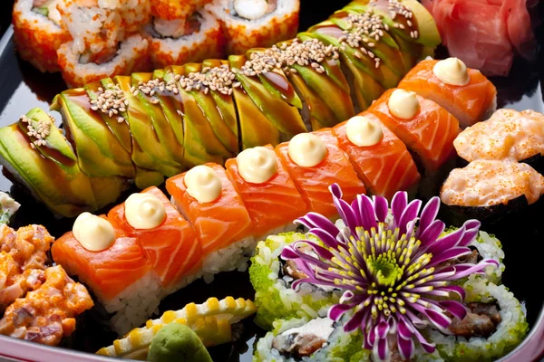 Sushi a rohlíky — Stock fotografie