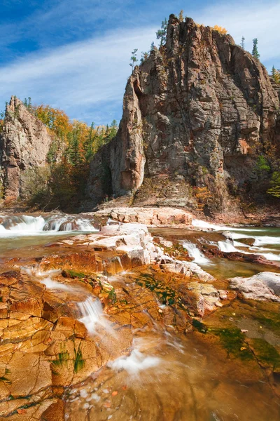 秋の赤い岩 — ストック写真