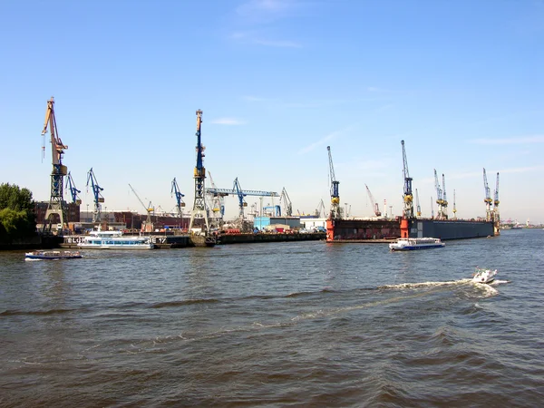 Dźwigi portu w Hamburgu — Zdjęcie stockowe