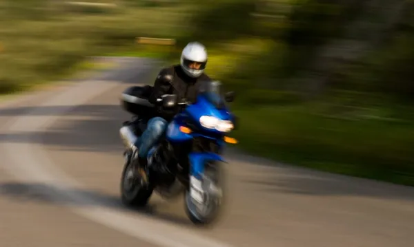 Motocyklista — Zdjęcie stockowe