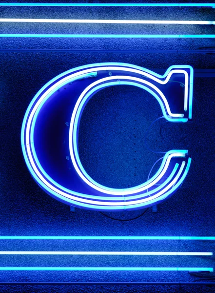 The letter "C" in neon — Stock Photo, Image