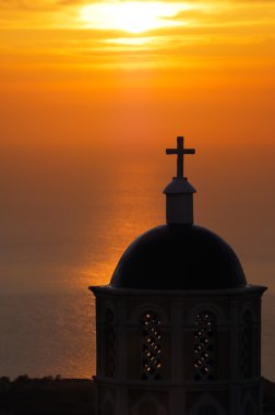 santorini sunrise adlı kilisede