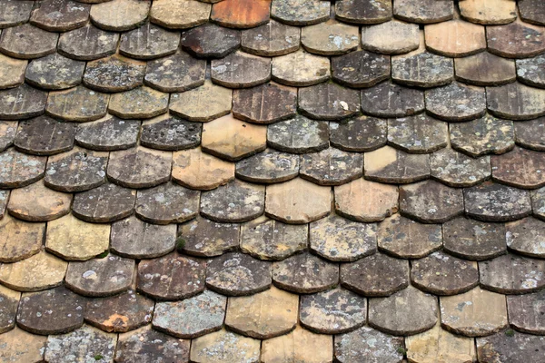 Techo de azulejos en una ciudad medieval — Foto de Stock