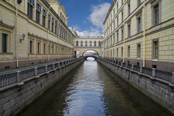 Russia, Saint-Petersburg, Bridges of Winter Channel near The Erm — Stock Photo, Image