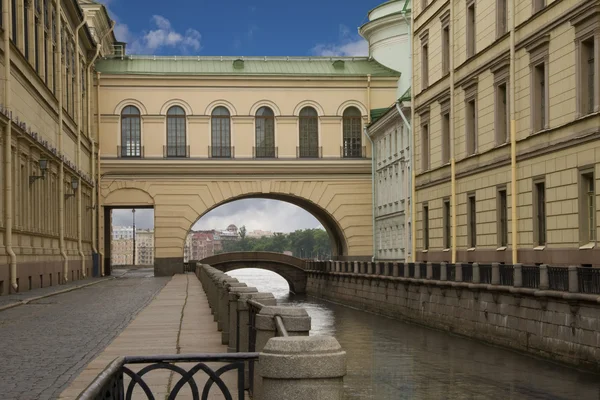Rússia, São Petersburgo, Canal perto de Ermitage Imagem De Stock