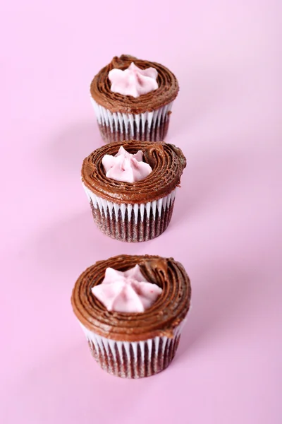Shot of Raspberry cupcake lineup — Stock Photo, Image
