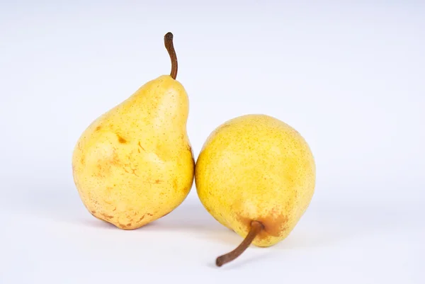 Два груші, ізольовані — стокове фото