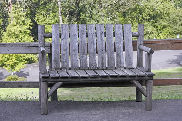 Park bench gri — Stok fotoğraf