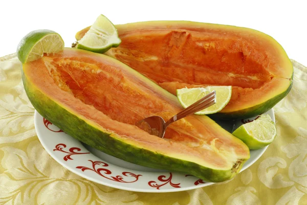 Dos mitades de papaya — Foto de Stock
