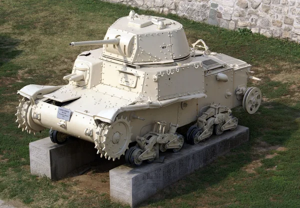 Beyaz tank