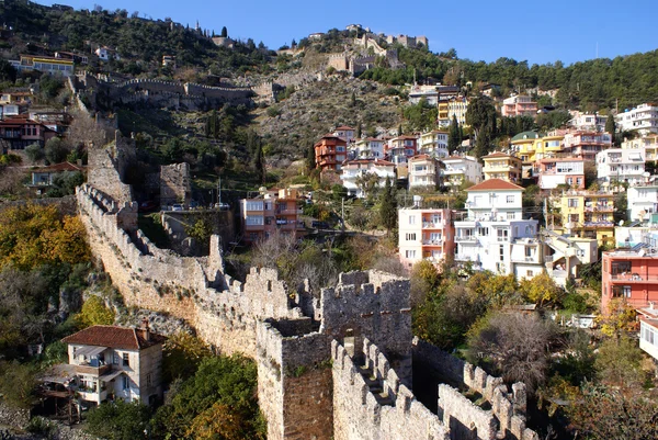 Alanya castle and houses — Stock Photo, Image