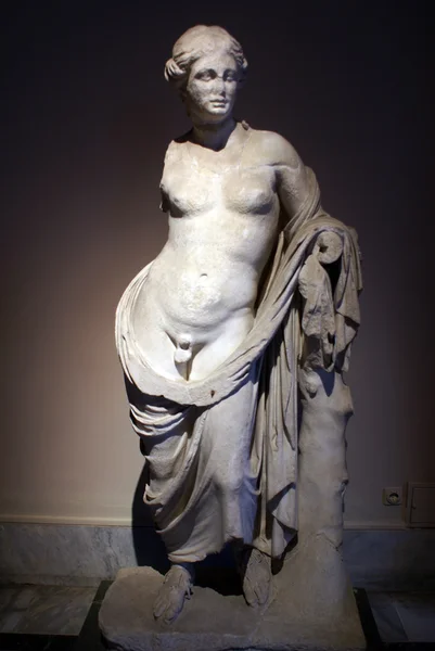 Γυναικείο άγαλμα — Φωτογραφία Αρχείου