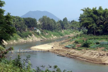 tropikal Nehri