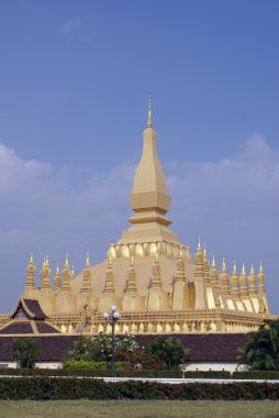 Altın stupa