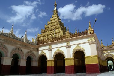 Mahamuni Paya pagoda in Mandalay clipart