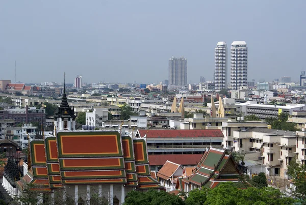 Wat und bangkok — Stockfoto