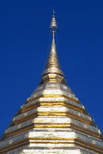 黄金の仏舎利塔 — ストック写真