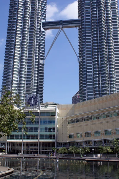 塔和建筑物在吉隆坡，马来西亚 — 图库照片