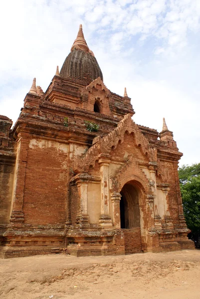 Oude bakstenen tempel — Stockfoto