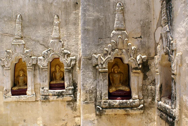 Złotych buddów — Zdjęcie stockowe