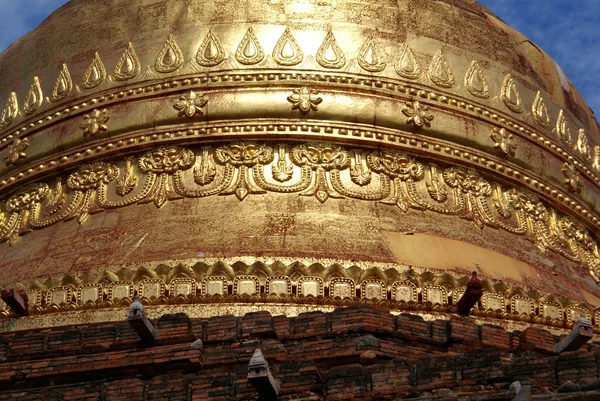 Золотий купол — стокове фото