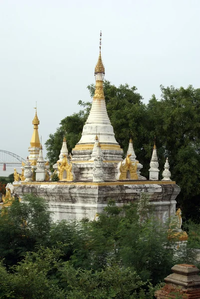 Pagoda w maha aungmye bonzan — Zdjęcie stockowe