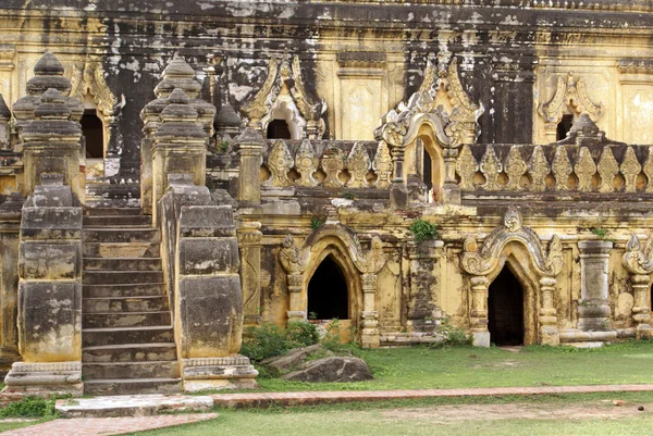 Фасад храма — стоковое фото