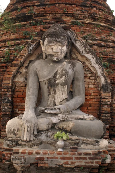 Buddha and brick pagoda — Stock Photo, Image