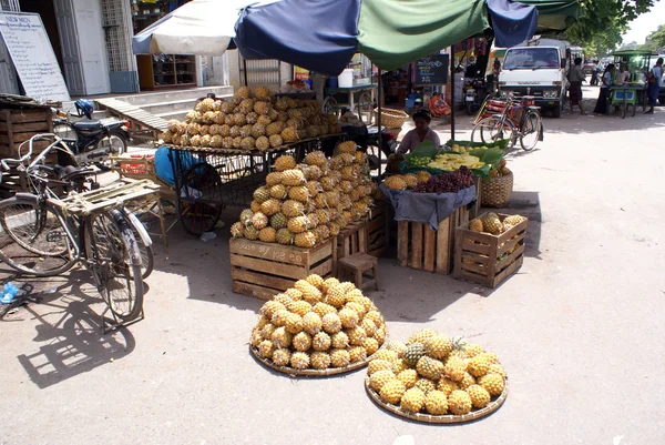 Mercado na rua — Fotografia de Stock