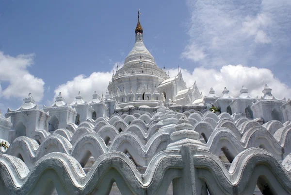 Wave-terraced pagoda Hsinbyume Paya — Stock Photo, Image