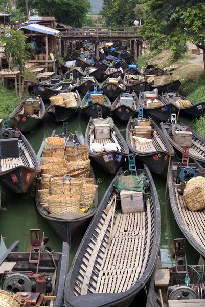 Лодки Няуншве — стоковое фото