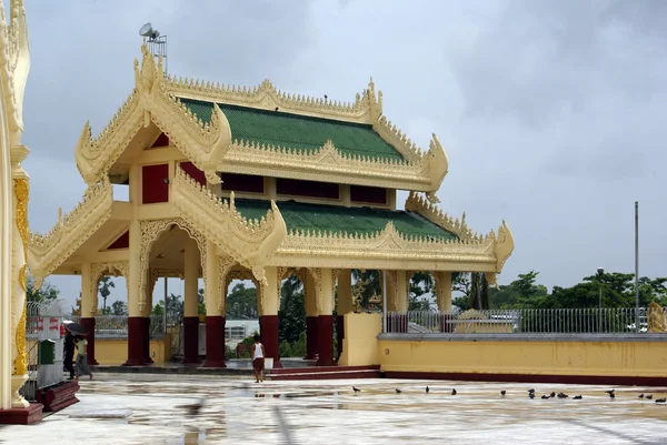 Świątynia maha vizaya — Zdjęcie stockowe