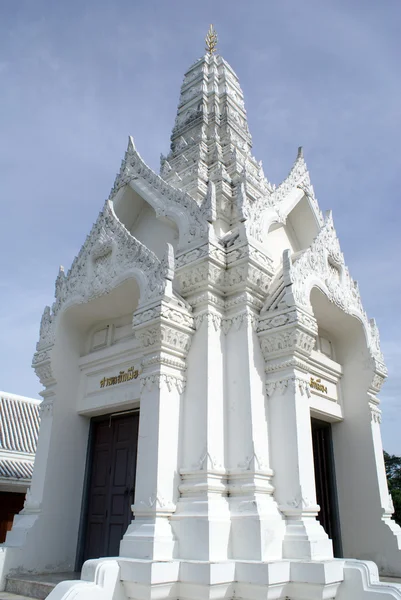 White pagoda in Ayuthaya — Stock Photo, Image