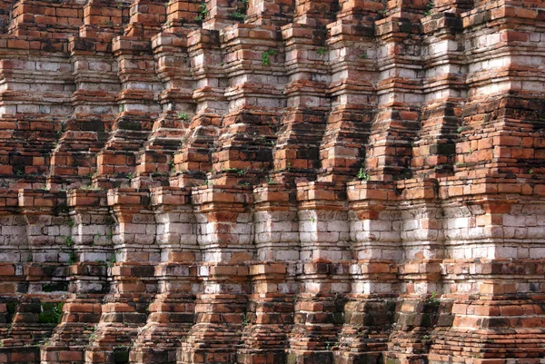 Mur z cegły w ayuthaya — Zdjęcie stockowe
