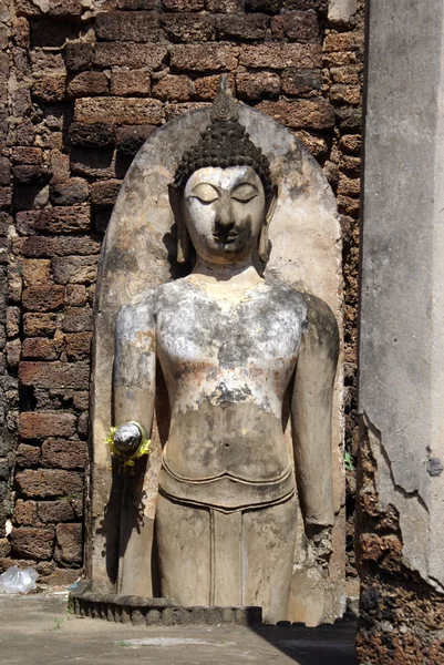 Muur en Boeddha — Stockfoto
