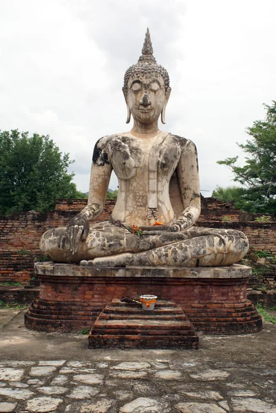 Buddha im Lotus — Stockfoto