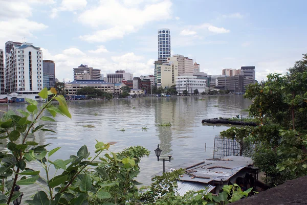 Fluss in Manila — Stockfoto