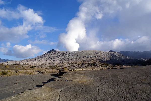 Çöl ve vulcano — Stok fotoğraf