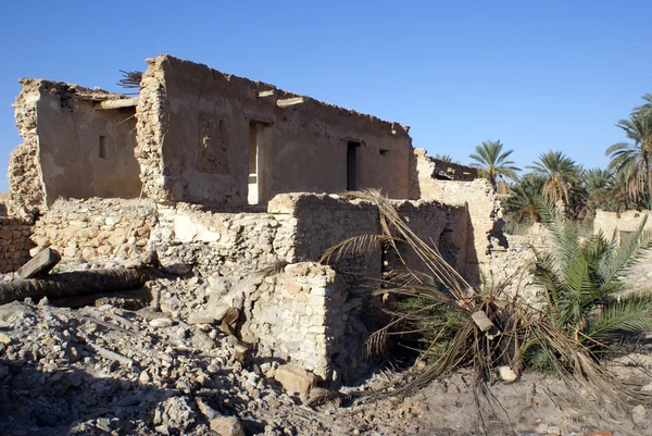 Förstörda hus i gamla kebili — Stockfoto