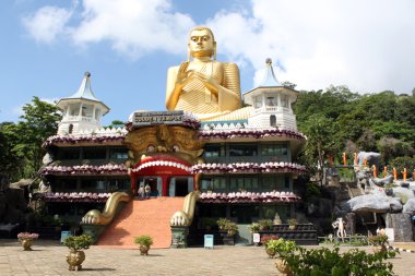Buddha ve altın Tapınak