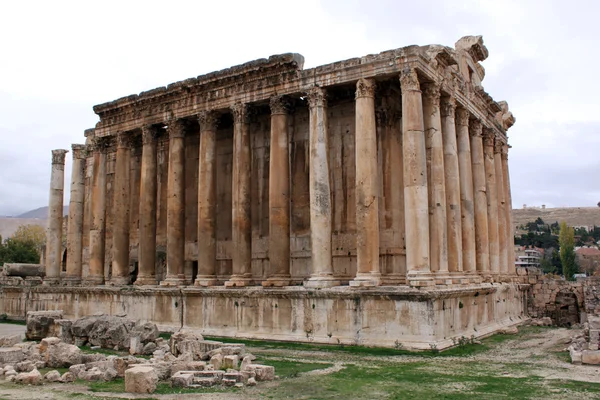 Roman temple — Stock Photo, Image