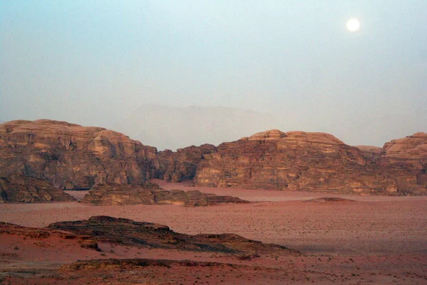 Księżyc i pustyni — Zdjęcie stockowe