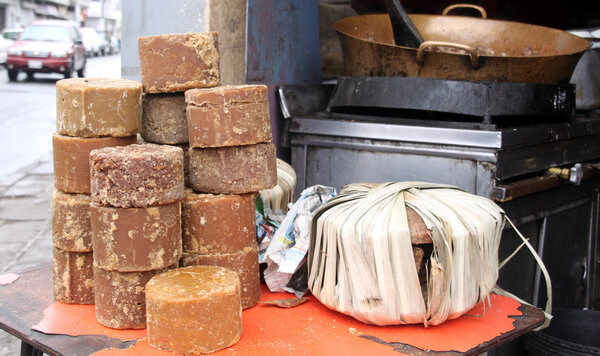 Бурый сахар