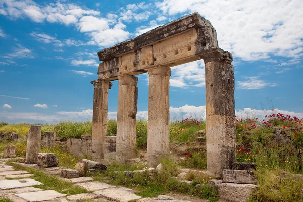 Columns in Hierapolis — Stock Photo, Image