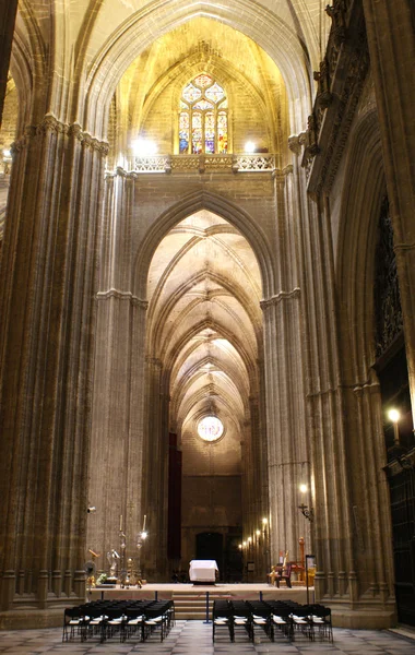 Innenansicht der Kathedrale von Sevilla — Stockfoto