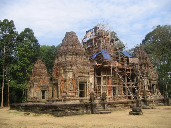Przywrócone starożytnej świątyni buddyjskiej. — Zdjęcie stockowe