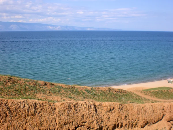 Felsige Küste des Baikalsees. — Stockfoto