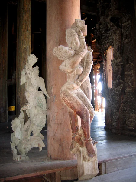 Sculptures Intérieur Temple Bois Bouddhiste Construction True Pattaya Thaïlande — Photo