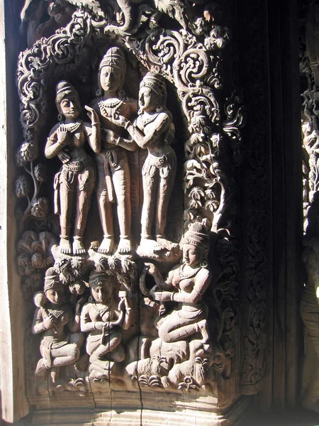 Esculturas Interior Templo Madera Budista Construcción True Pattaya Tailandia —  Fotos de Stock