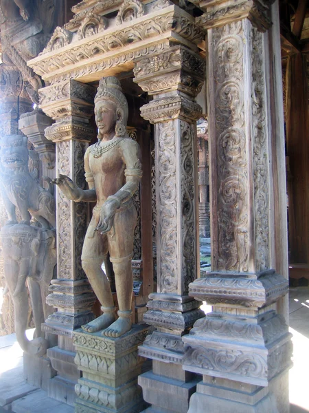 Szobrok Belsejében Egy Alatt Építési Buddhista Fából Készült Templom Igaz — Stock Fotó